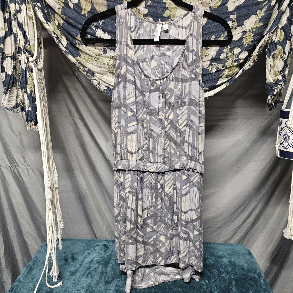 4/$20 HANGTEN | 100% Rayon Geometric Print High-Low Sleeveless Dress size Small